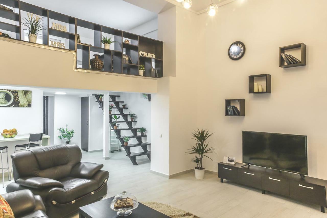 부쿠레슈티 Victoria Duplex Apartament 아파트 외부 사진