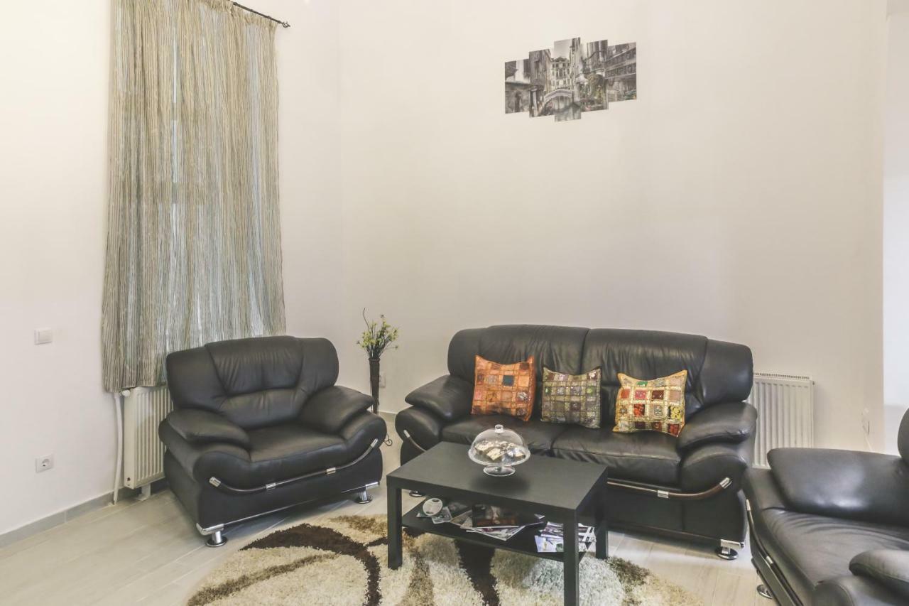 부쿠레슈티 Victoria Duplex Apartament 아파트 외부 사진